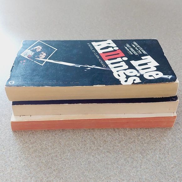 Vintage Horror Book Lot The Killings House of Evil True Tales of Terror Demonic - Picture 8 of 10